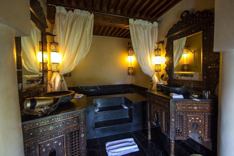 Riad Mayfez Suites & Spa Bagian luar foto