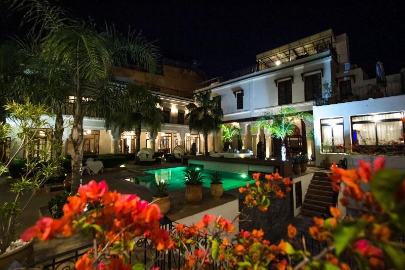 Riad Mayfez Suites & Spa Bagian luar foto